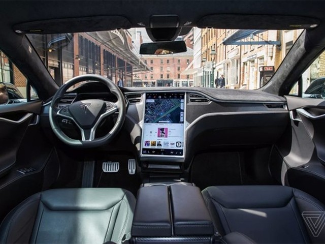 特斯拉与AMD达成合作意向:共同研发自驾芯片