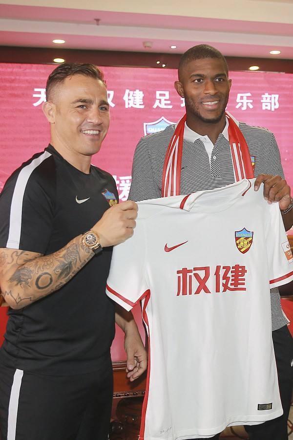 中国足球沦为笑话!连遭两大巨星嘲讽 权健躺枪
