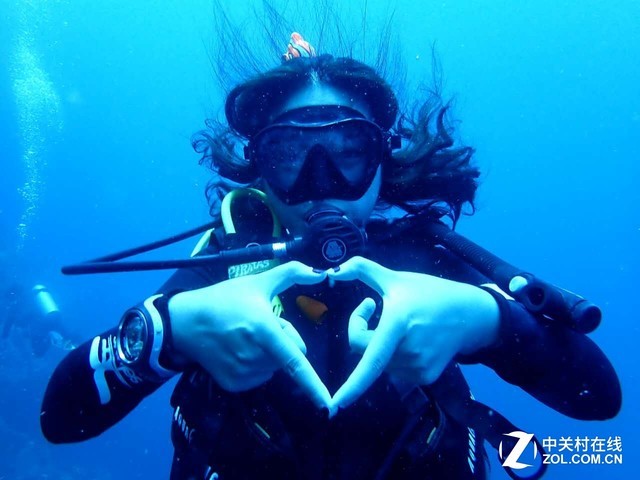 女神亲传技巧!怎么玩转深海水下摄影