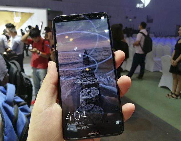 华为首款全面屏手机麦芒6发布 售价感人的伪