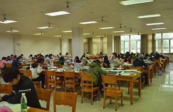 谁说大学生选笔记本电脑就只能选择游戏本?_凤凰科技