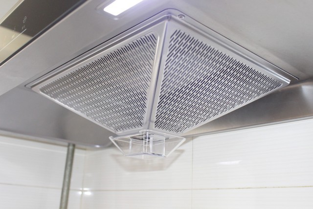 超薄机身大吸力 四季沐歌吸油烟机评测