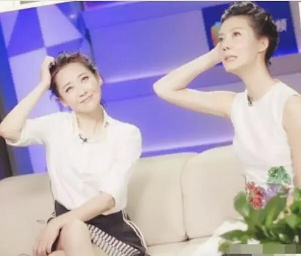 47岁许晴和车晓同框 根本看不出12岁的年龄差(图)