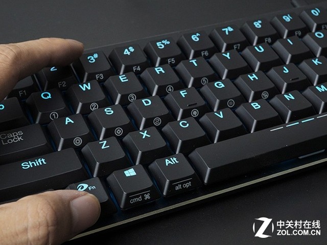 干净字符 优秀的机械键盘不怕点亮背光 