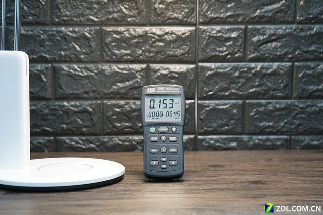 弃“暗”投“明”5款护眼台灯横评预告