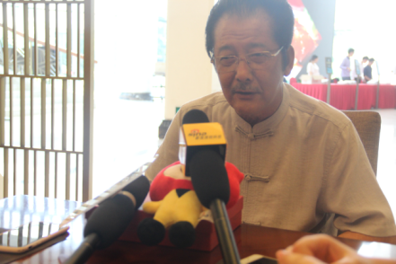 (陈万强接受媒体访问)