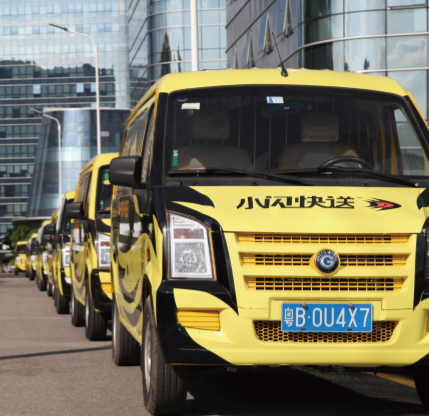 做快送的小闪说,无人零食铺的想象力还不够