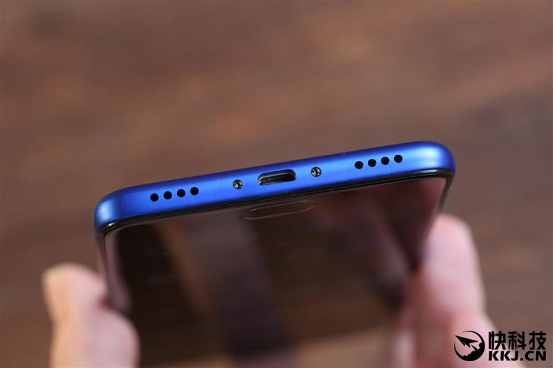 699元起!魅蓝6评测:百元级手机颜值的新标杆
