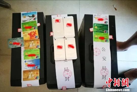 图为:被查封的涉案工具。台州公安供图