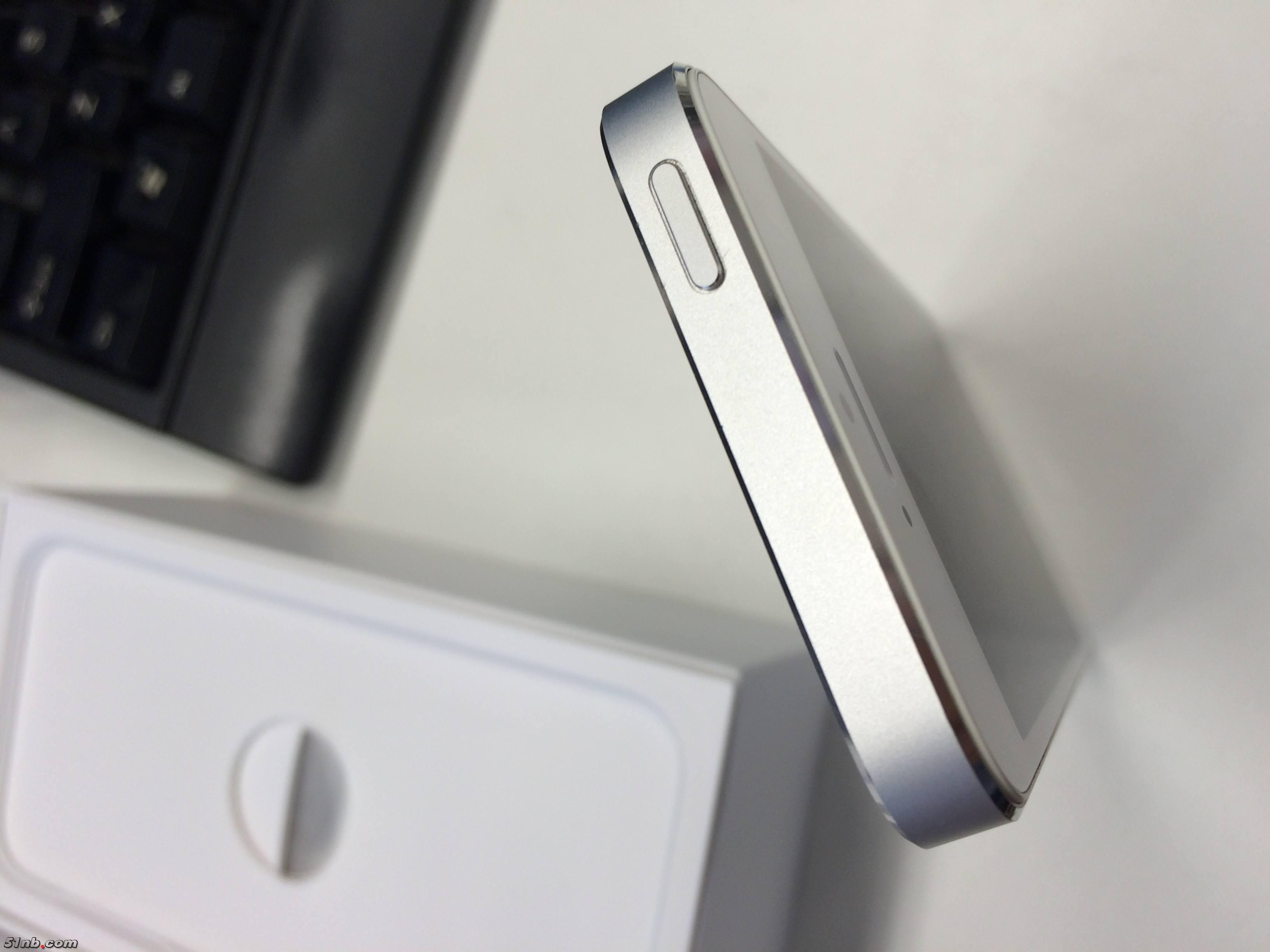 iPhone8接连充电出现等小米手机:与爆炸苹果如果验证事件问题真假图片