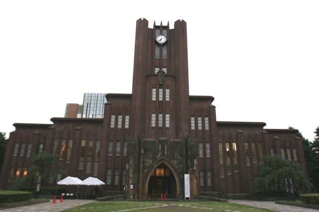 东京大学医学部学霸:考了个律师证对付医闹