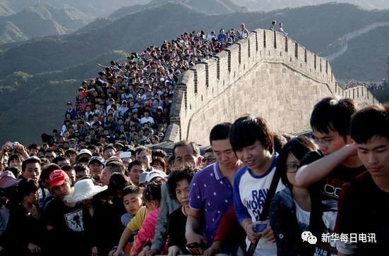 国庆到处都是人，为啥中国就不把长假取消呢？(组图) - 1