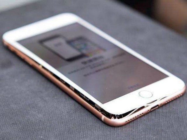 苹果对iPhone 8电池鼓起回应：已开始进行调查
