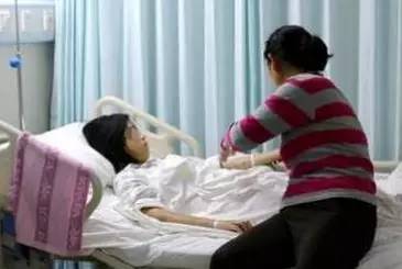 参加婚礼后,一女生怒发朋友圈:这辈子不会再当