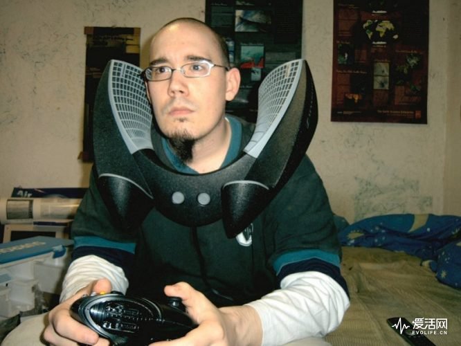 想要动词大词又怕被邻居投诉? 你可以试试索尼