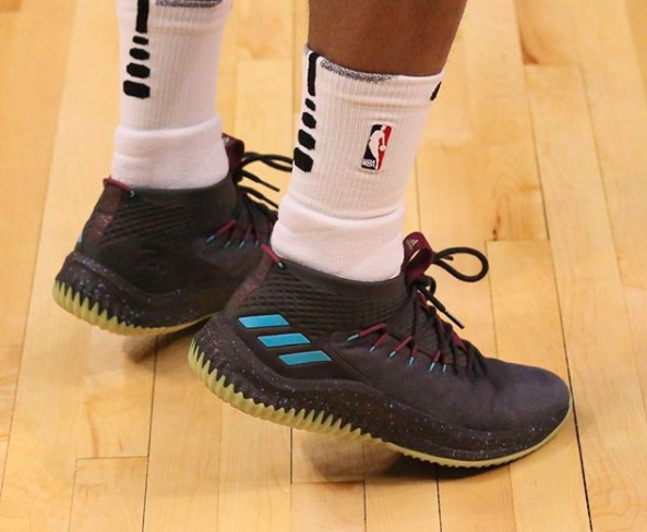 利拉德上脚,Adidas Dame 4 PE