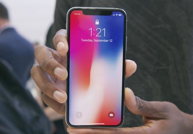 下一代iPhoneX面板曝光 OLED屏成本降40%