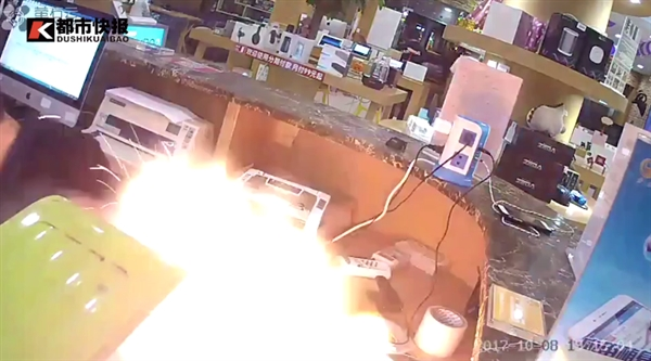 iPhone 6s Plus维修中爆炸 这个锅苹果不背