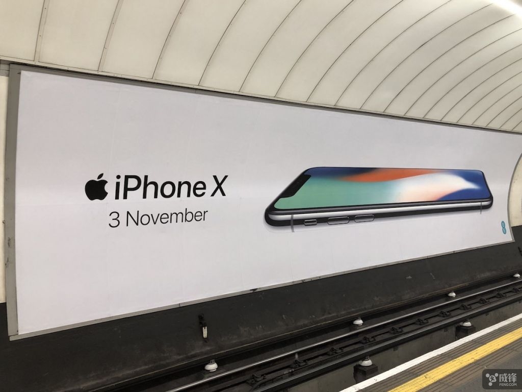黑色苹果手机iphone新机xr首发科技感宣传海报设计图片下载 - 觅知网