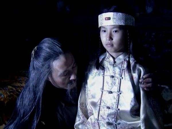 5岁孩子被判处凌迟,割不了三千刀怎么办?皇帝说:养大再活剐