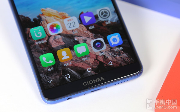 金立M7正面下方 金立M7正面下方