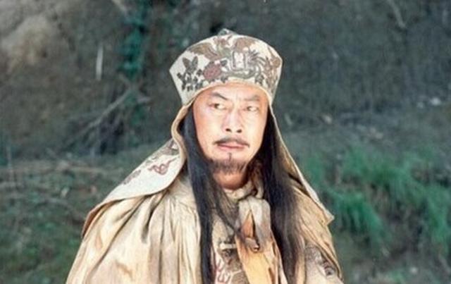 5岁孩子被判处凌迟,割不了三千刀怎么办?皇帝说:养大再活剐