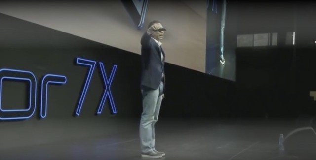 荣耀7X上手：千元拦不住稳健 全屏实力 