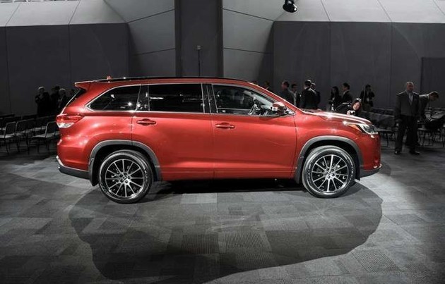 外观更加运动 全新汉兰达实车照片曝光