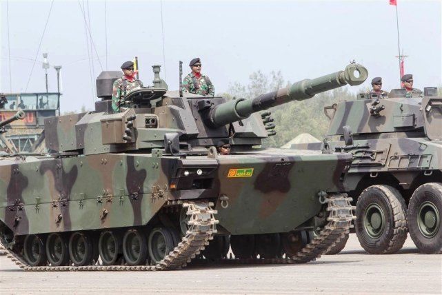 中国VT-5遇强劲对手？卡普兰中型坦克亮相印尼阅兵，