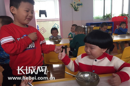 世界粮食日:邯郸幼儿园开展爱粮节粮主题活动