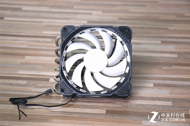 打破常规 15款200元内主流散热器大横评 
