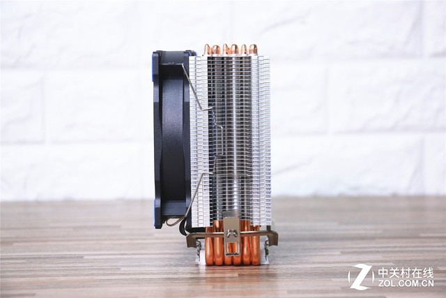 打破常规 15款200元内主流散热器大横评 