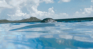 美女湿身体验颂拓全新腕表,80种功能轻松