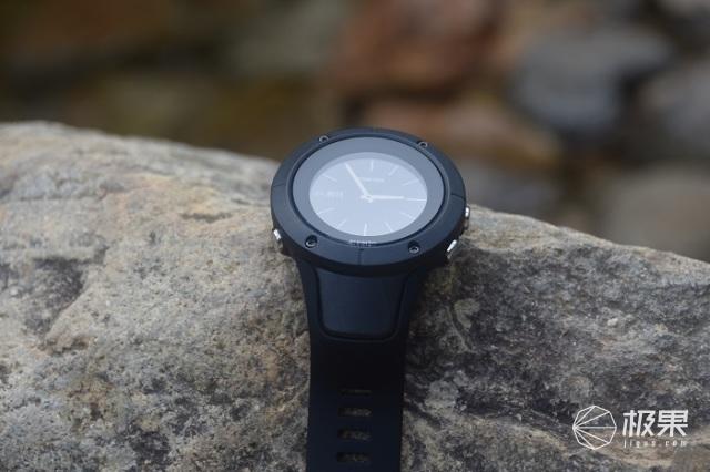 最强运动腕表的强强对决，颂拓两个旗舰款到底谁更强？