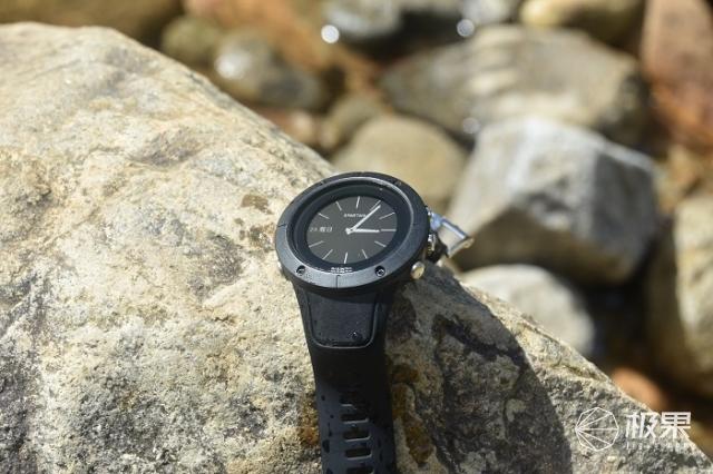 最强运动腕表的强强对决，颂拓两个旗舰款到底谁更强？