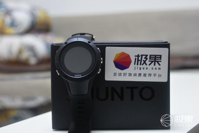 最强运动腕表的强强对决，颂拓两个旗舰款到底谁更强？