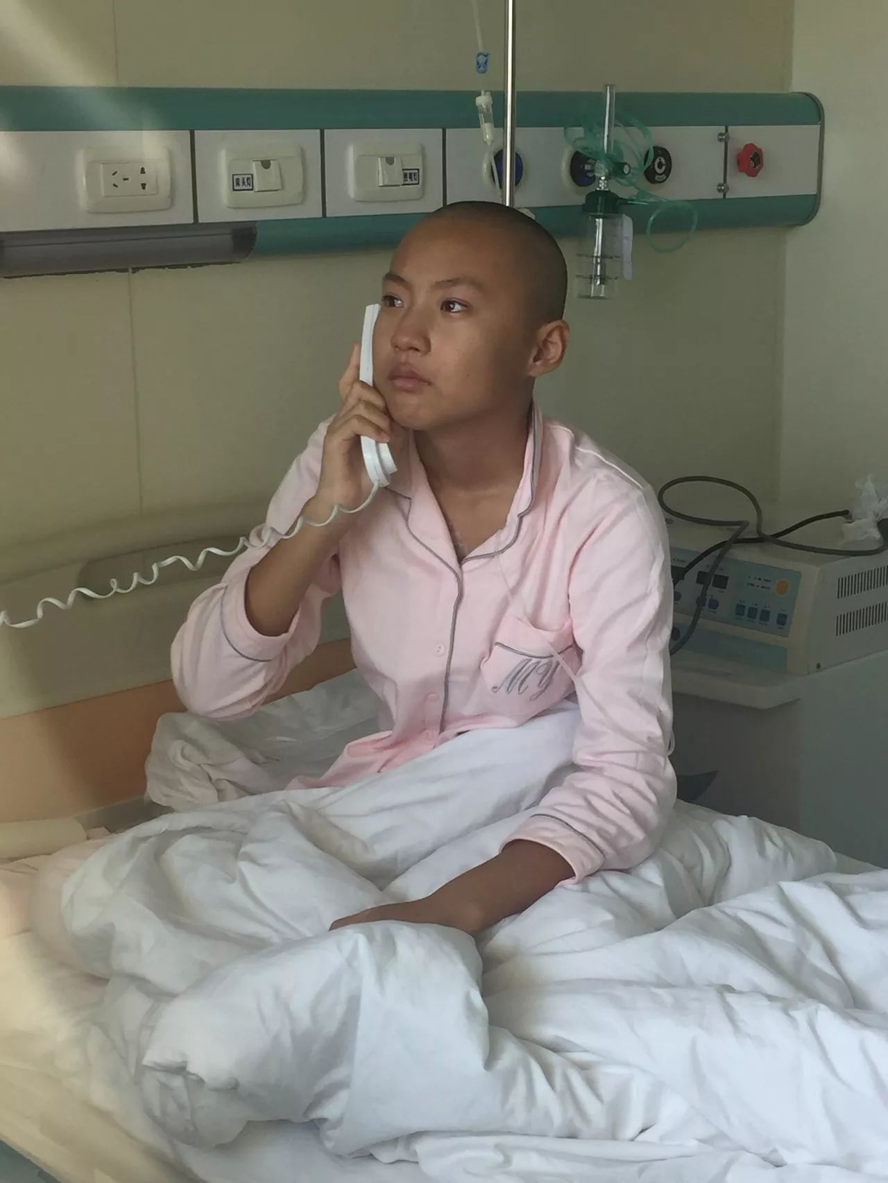 大连父亲欲将骨髓移植给女儿:爸爸想办法一定