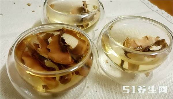 核桃分心木泡水喝,男性越喝越强,女性睡眠、怕