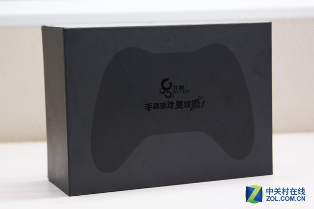 更加轻松的连招 北通手游P1手柄测评 