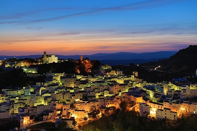 轻便广角怎么选？风光摄影装备入坑指南 