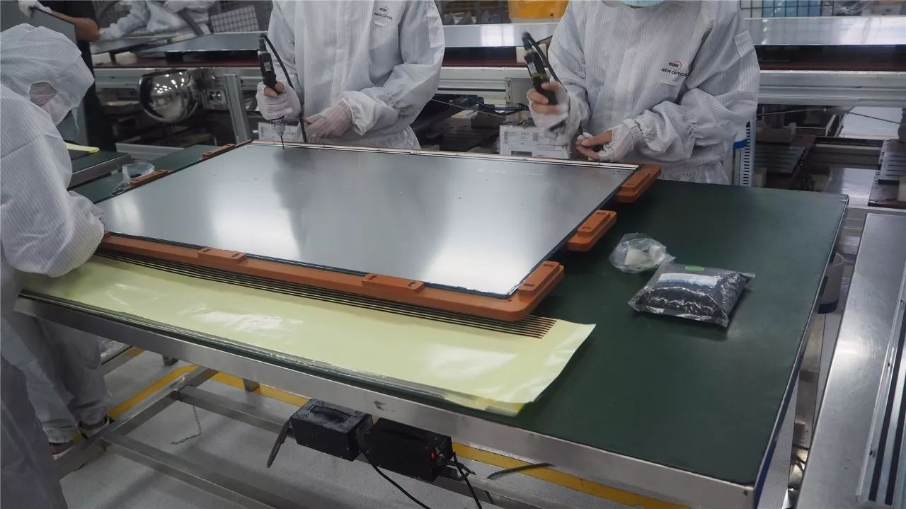 小米电视 4.9mm 极致纤薄是怎样达成的?代工