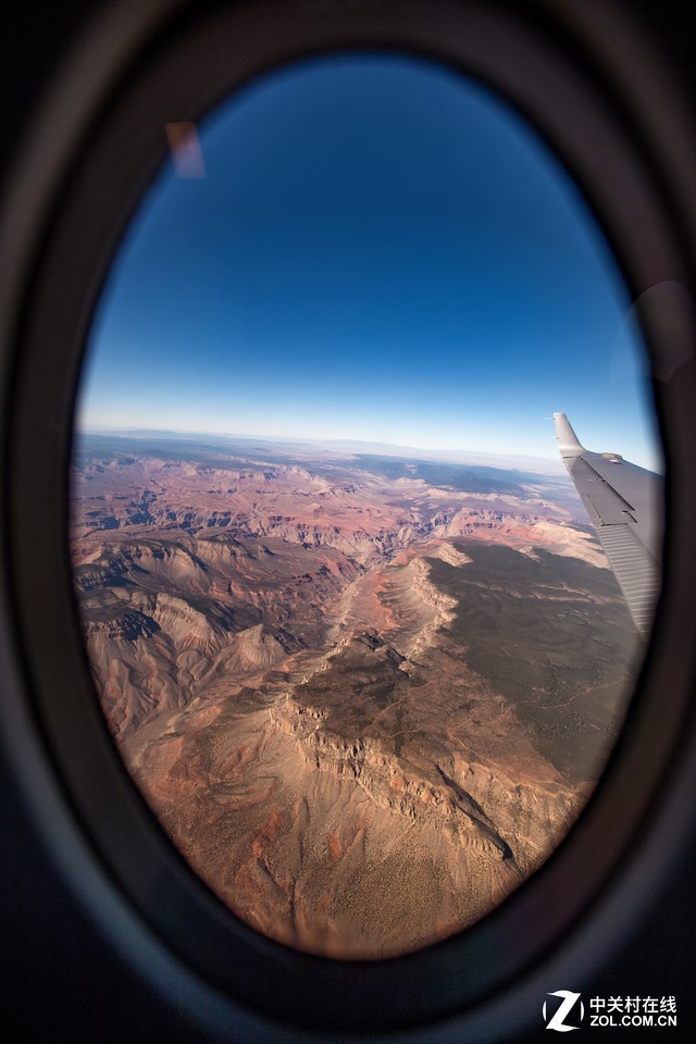 丢掉无人机！教你如何在飞机上拍风光 