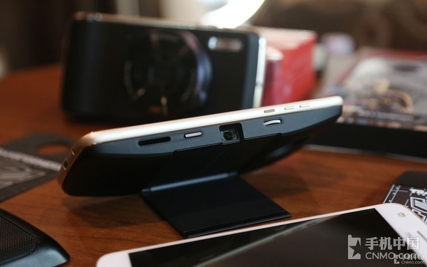 moto模块化手机——moto z2 play