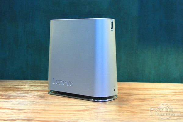 小巧的机身不需要占用太多的桌面