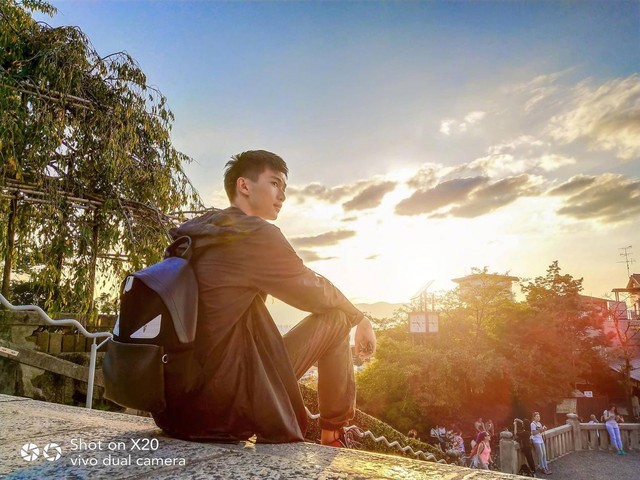 不仅全面屏 vivo X20还是逆光拍照神器 