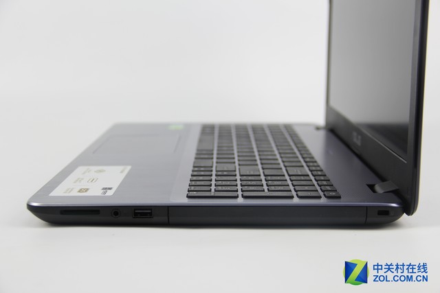 i7+4G独显却不是游戏本 华硕FL8000U评测 