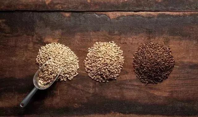 你知道红瓶尖叫吗?它曾是风靡一时的黑暗饮料