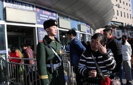 2017年最感动朋友圈的24张图,看到第几张你哭了?