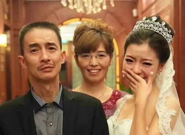 2017年最感动朋友圈的24张图,看到第几张你哭了?