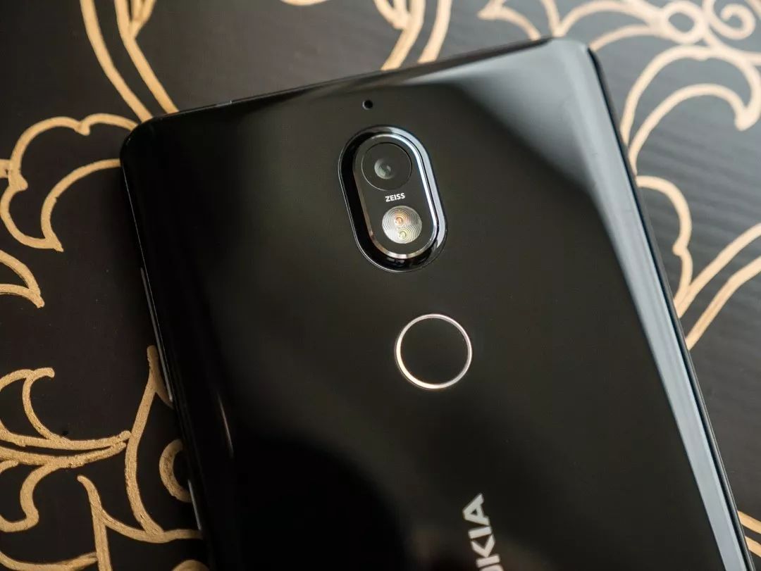 Nokia7上手体验:浓浓的富士康味道，不止丑还很贵_凤凰资讯